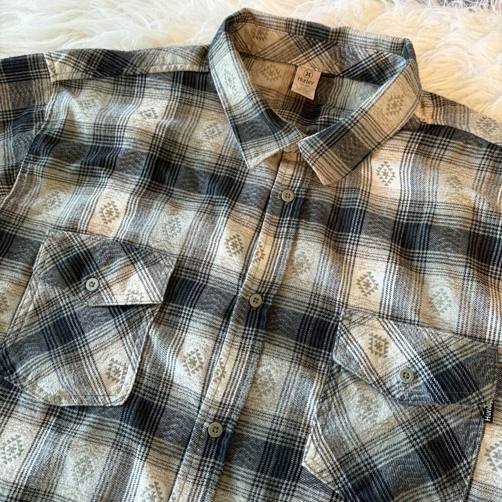 Hurley Flannel Shirt Mens 2XL Plaid Button Down Long Sleeve Southwestern‎ Aztec